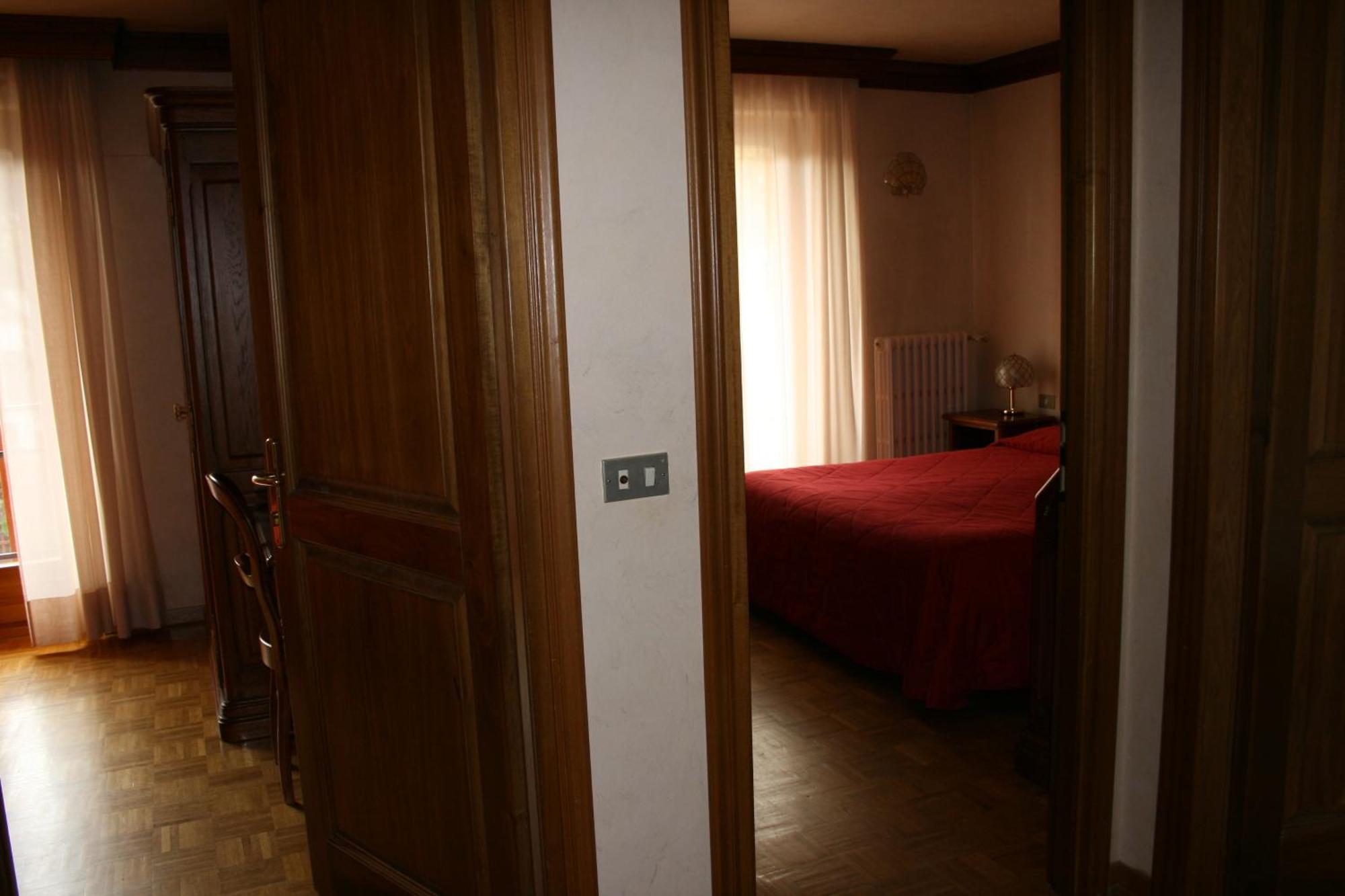 Hotel Panoramique Torgnon Ruang foto